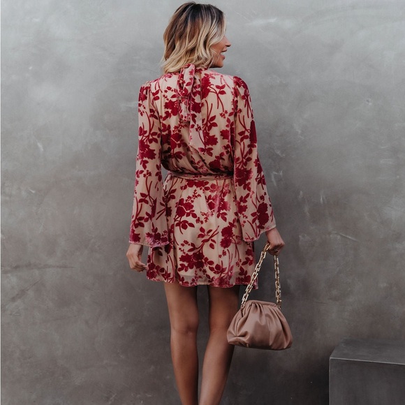 Floral Velvet Tie dress - Picture 3 of 11